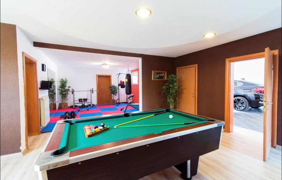 Villa Filip - Private Pool & Gym Pula Eksteriør billede